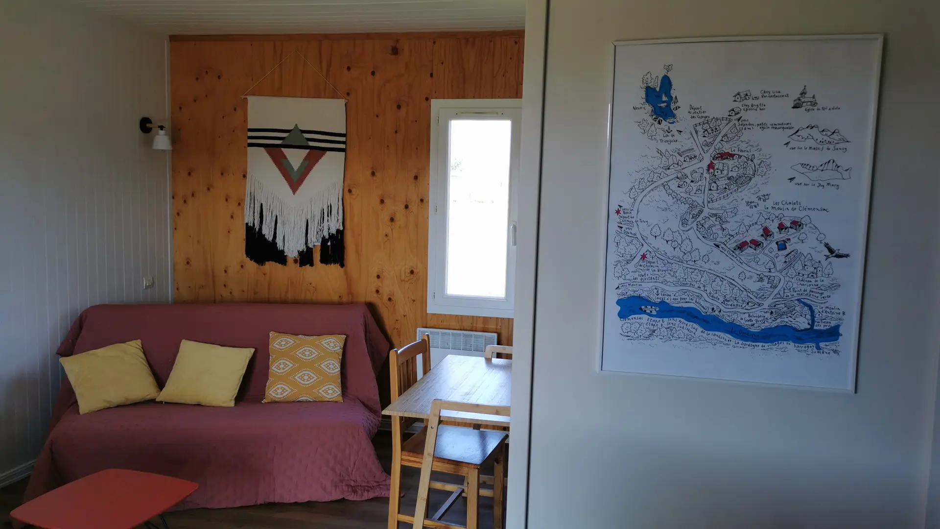 Sorbus salon et affiche les maisons de Coline