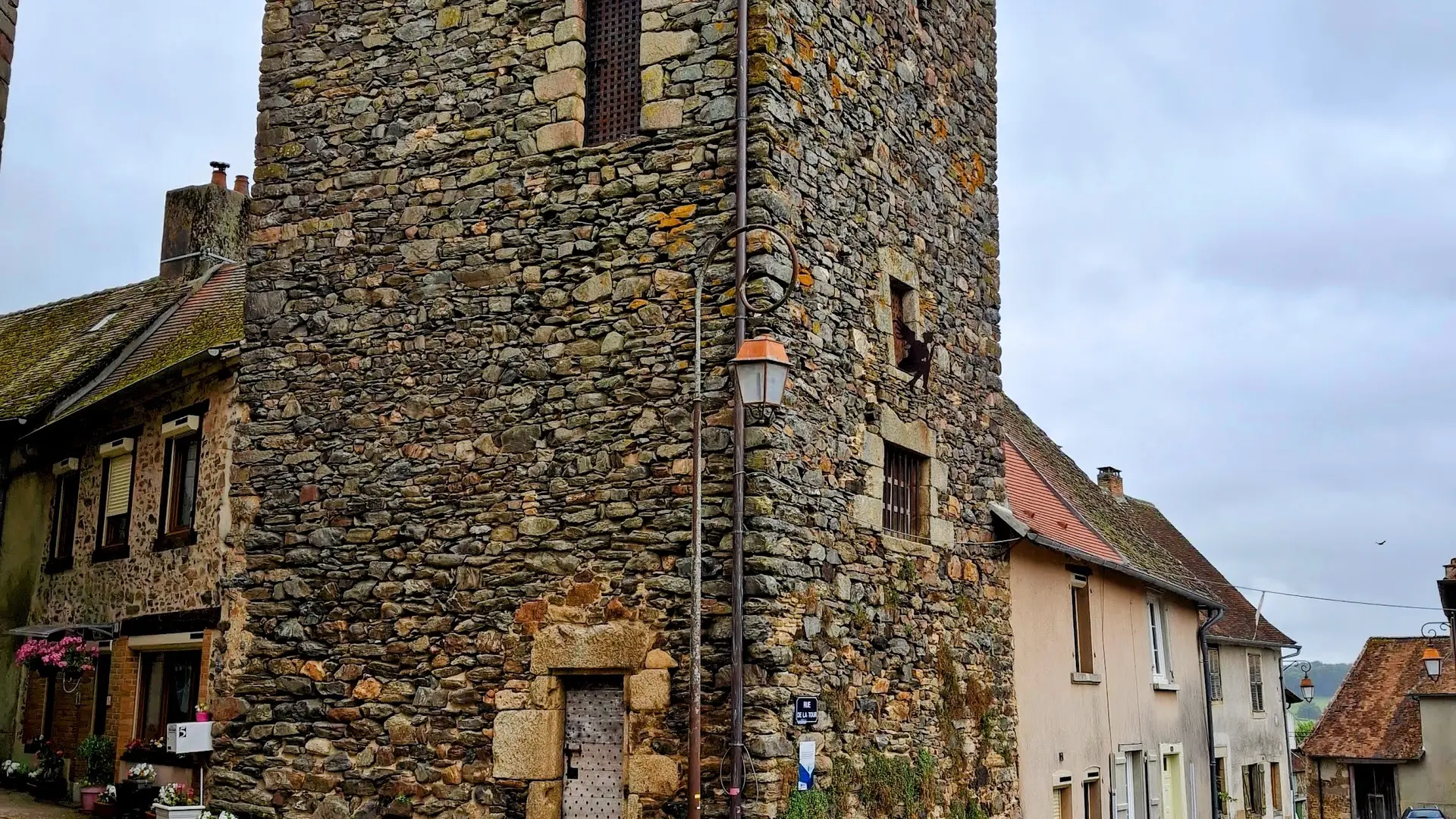 Tour de St Germain les Belles