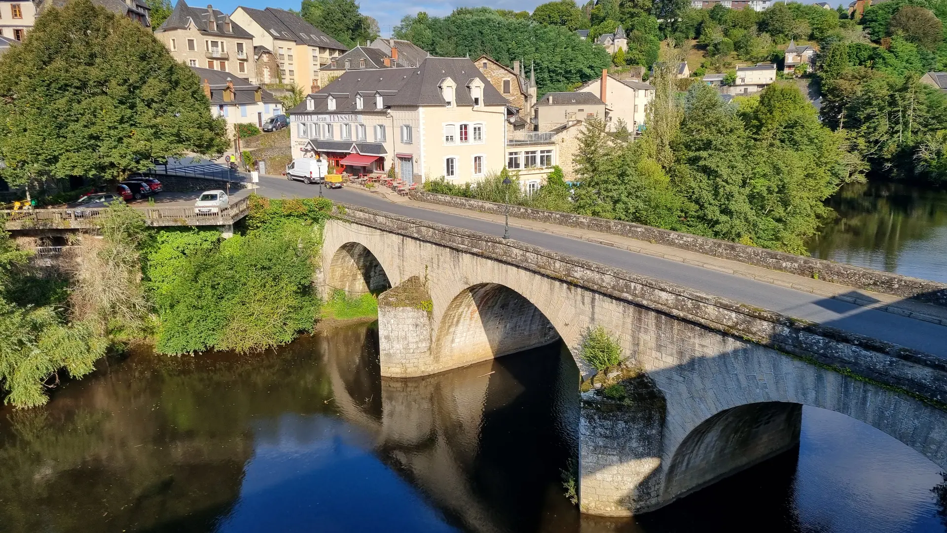 Uzerche panorama ©LL OT Terres de Corrèze (8)