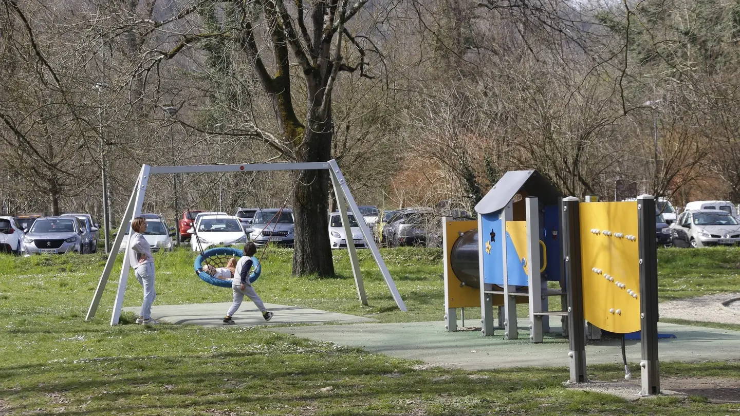 aire de jeux berges du gave 05