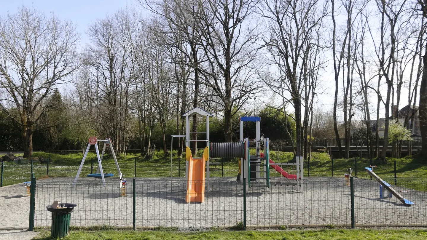 aire de jeux ousse 01