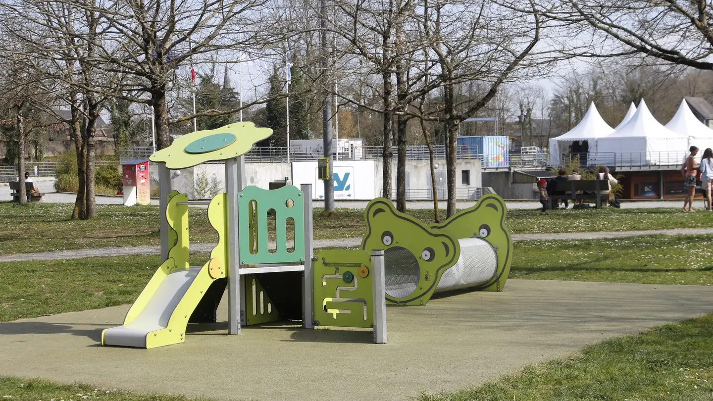 aire de jeux sev 01