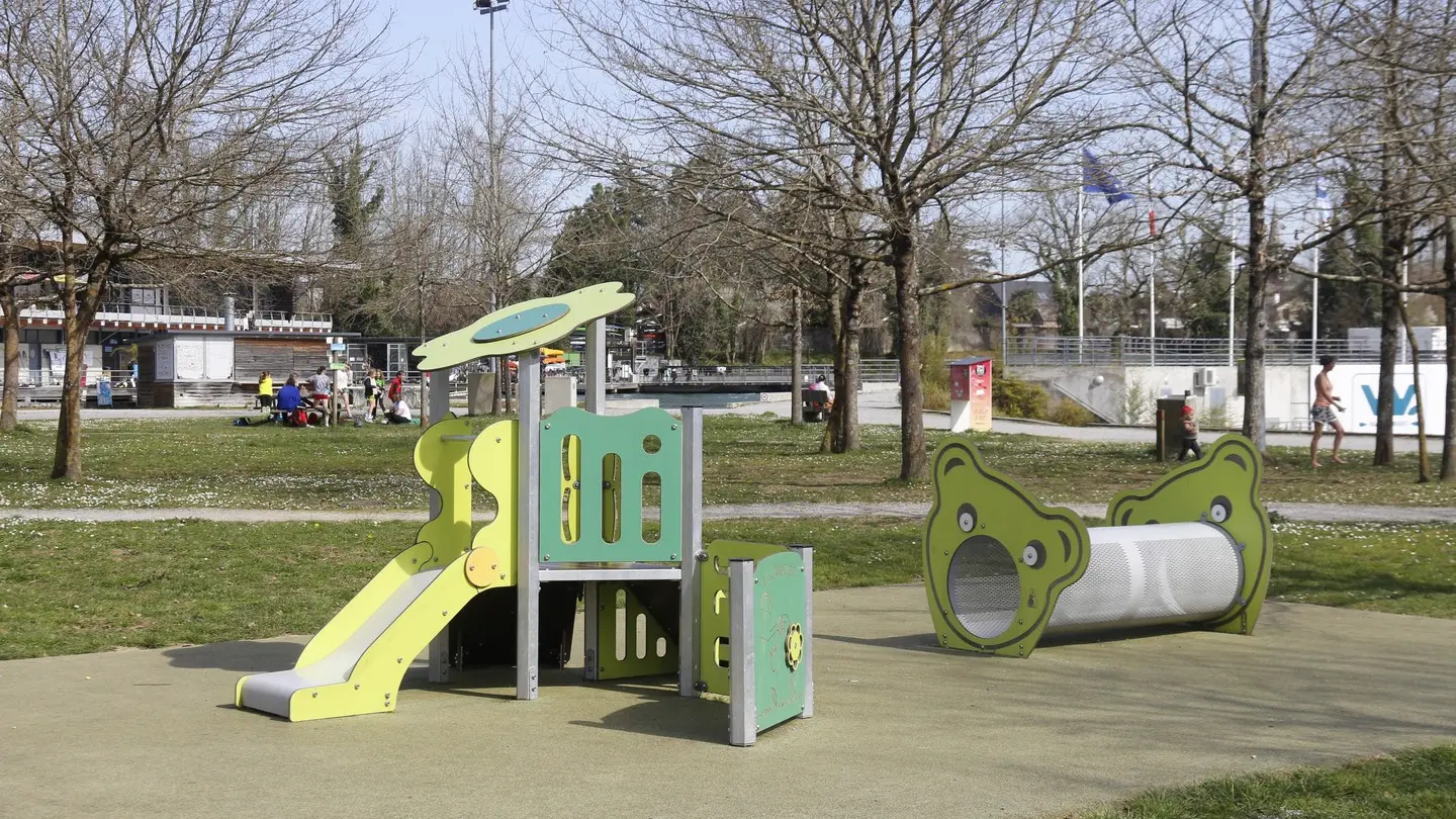 aire de jeux sev 02