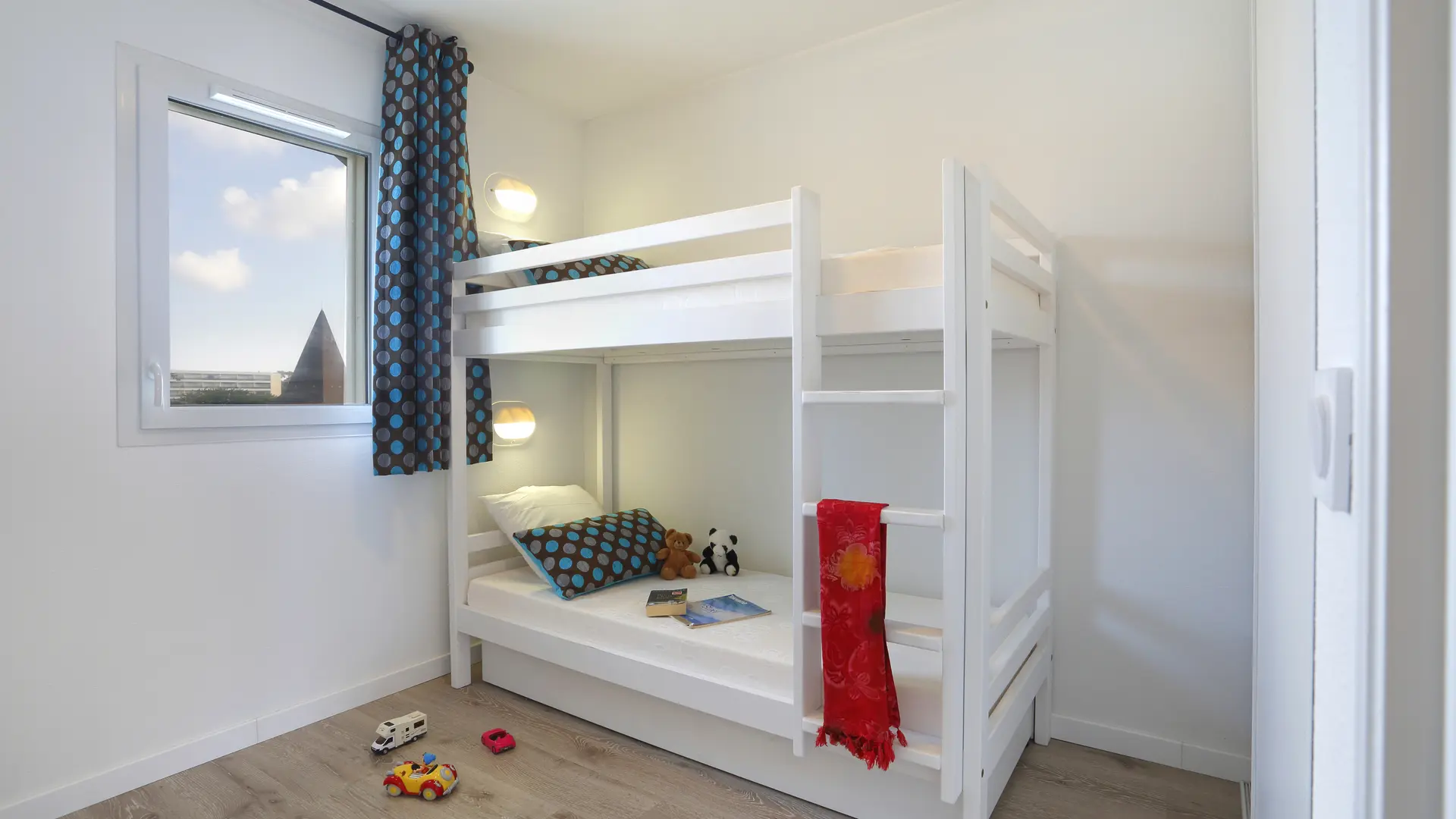 Chambre avec lits superposés