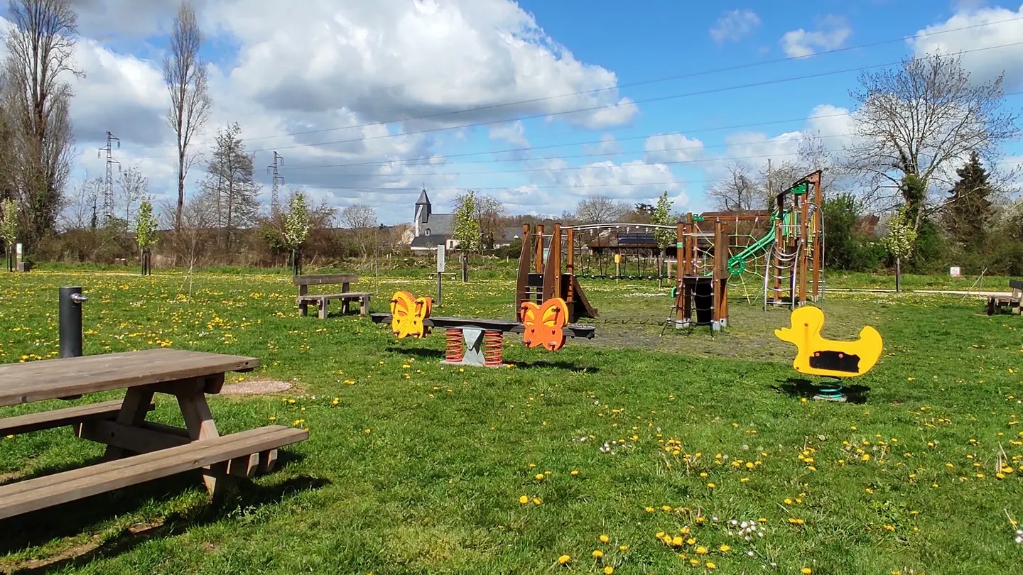 Aire de jeux pour enfants - Aussevielle -  jeux