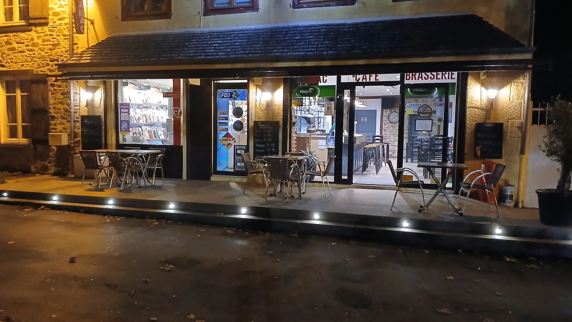 bar