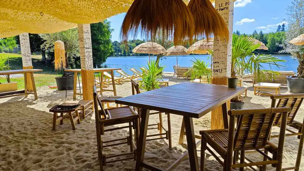 bar-de-plage-ussel-cote-lac (7)