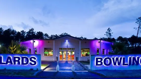 bowling_gujan_FBZ0973__FBZ0978_6_images [640x480]