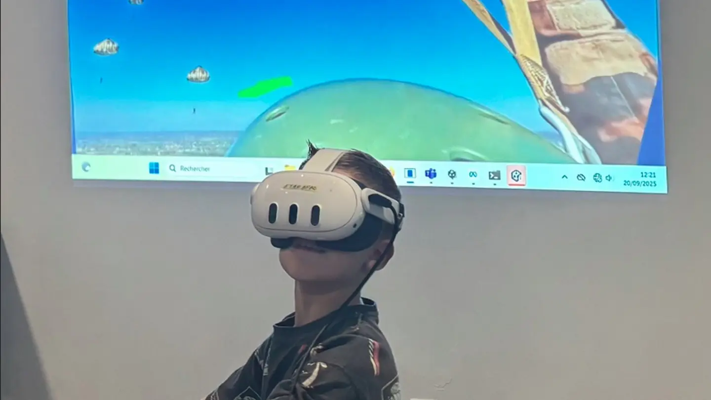 Musée Mémorial des Parachutistes - Pau - casque de réalité virtuelle