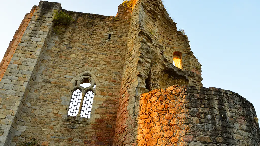 chateau-chalus-maulmont