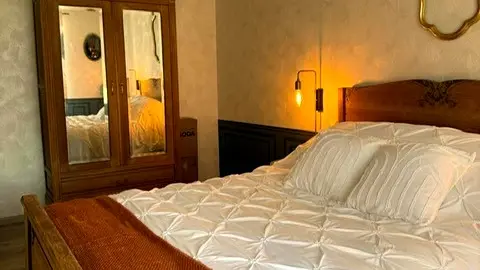 chambre coté armoire