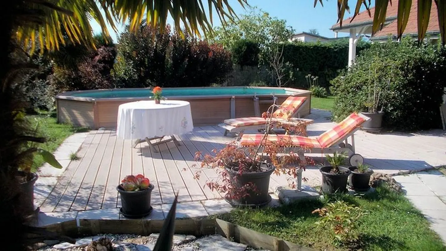 Chambre d'hôtes ici 64 - Bizanos - terrasse