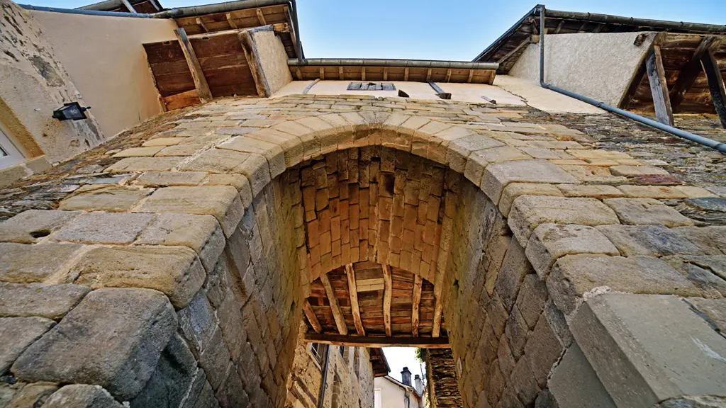 Donzenac, cité médiévale_7