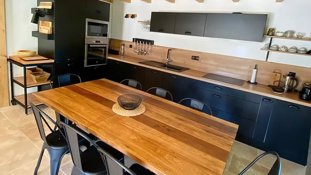 e6652494-ba6f-4c33-b2f3-66a6ac803e20