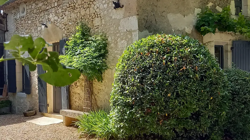 entre vignes et bastides exterieur