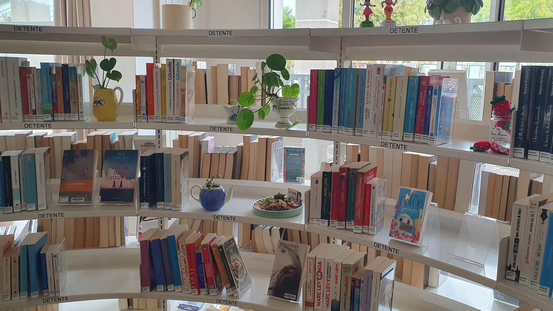 Médiathèque de Jurançon -  la salle