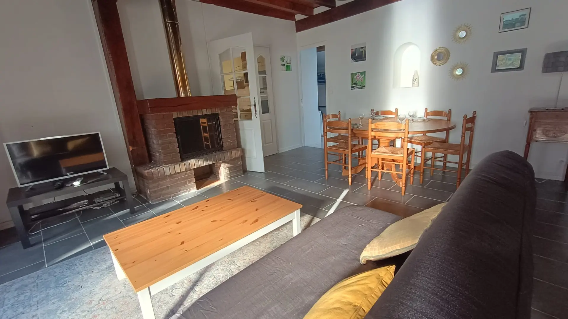 Salon salle à manger - gîte Moulin de chez Brandy