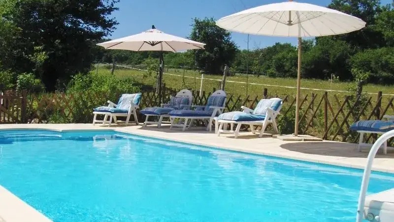 Piscine - gîte Moulin de chez Brandy - Périgord-Limousin