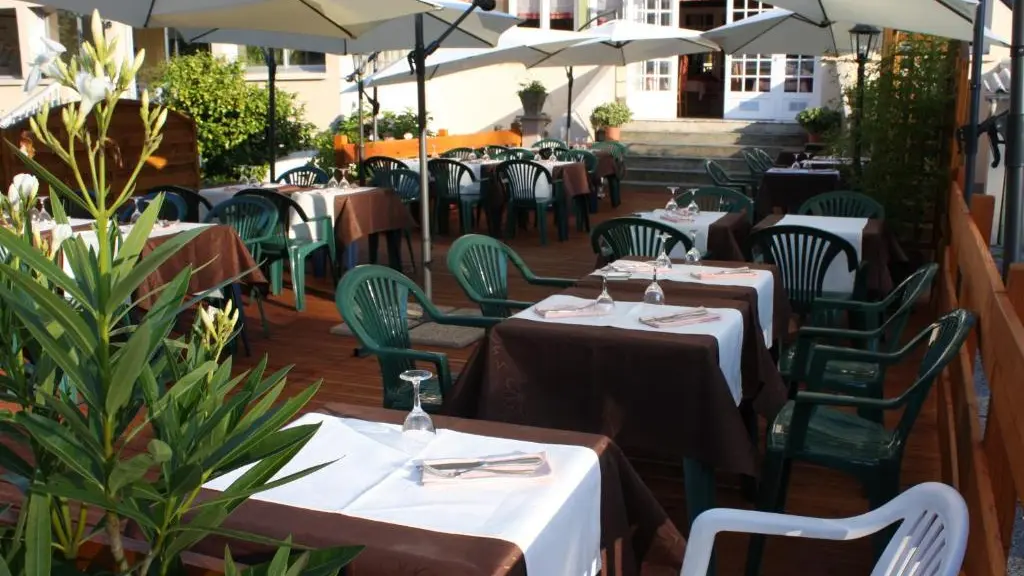 Hôtel restaurant Des Voyageurs terrasse