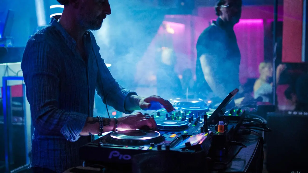 image DJ