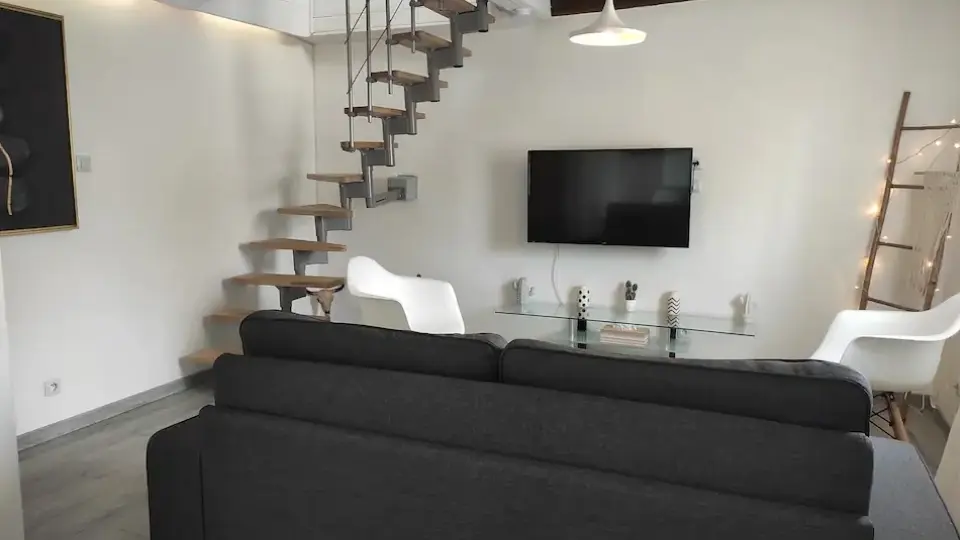 Appartement duplex avec jacuzzi privatif Ania