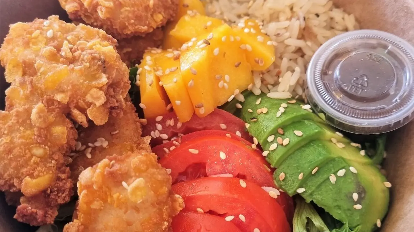 Brasserie Indoor 64 - lescar - poke bowl