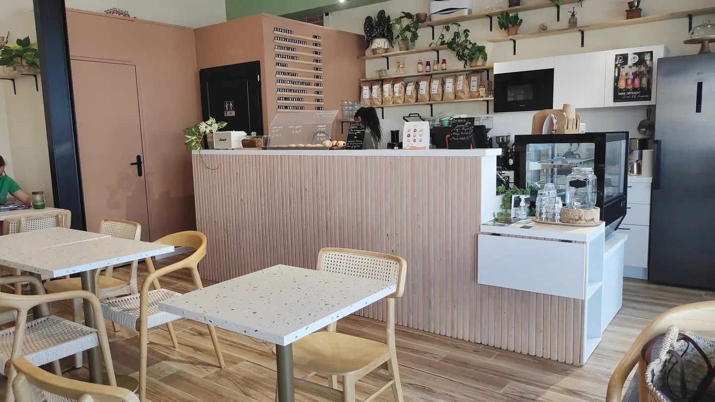 Lucy's Coffee - Lescar - salle côté comptoir