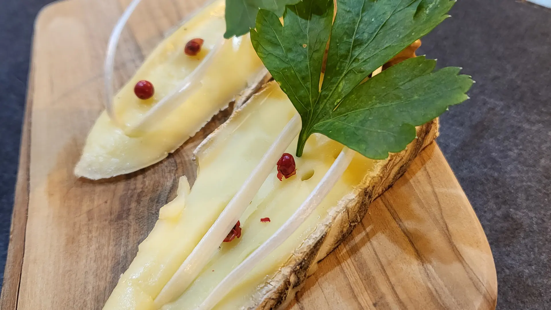 le relais d ayen plat