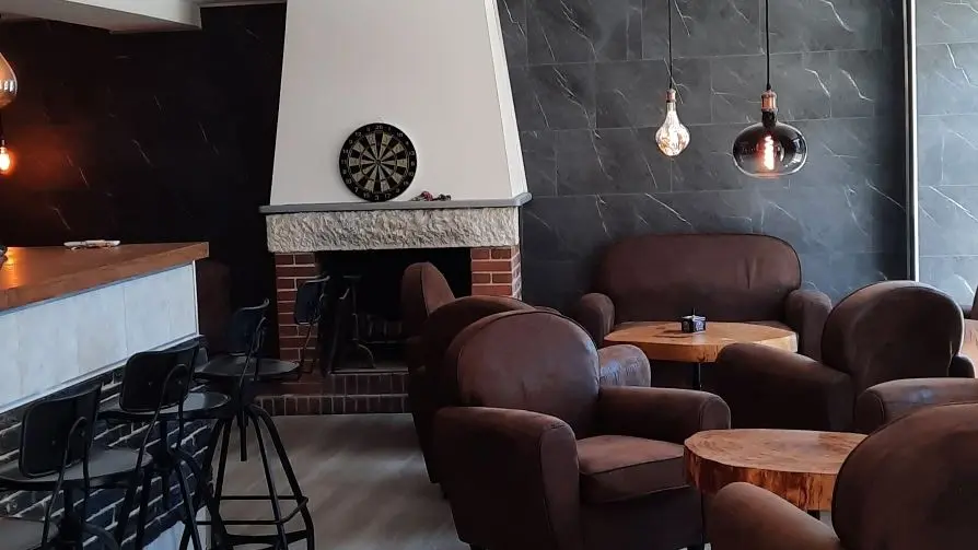 le relais d ayen salle