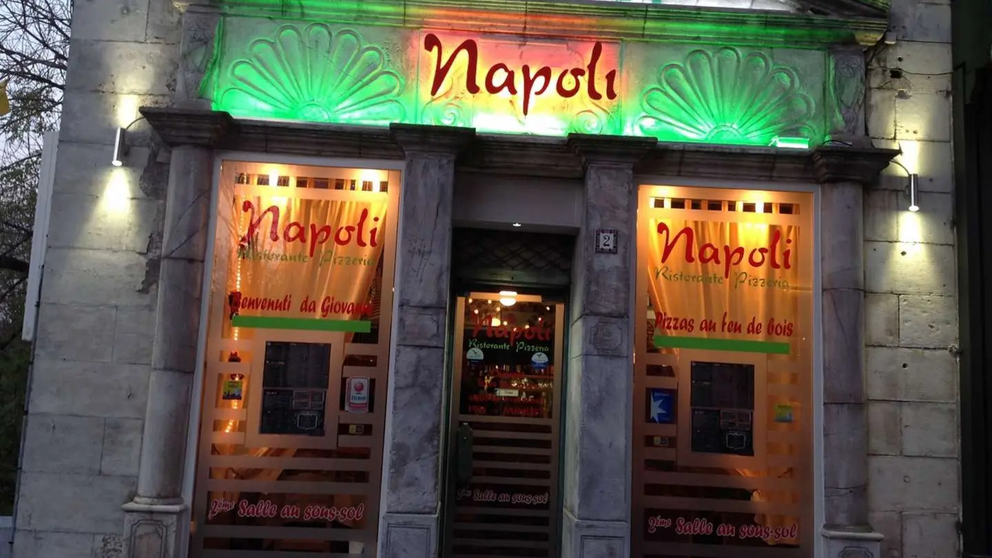 Restaurant Napoli - Pau - devanture