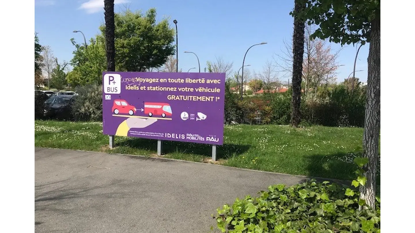 parking relais catherine de Bourbon 1 - panneau