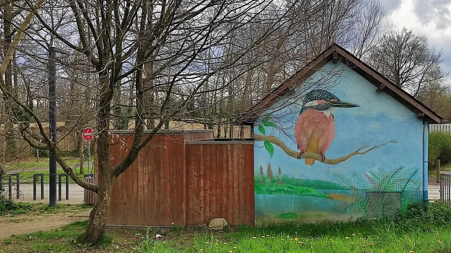 Aire de jeux lac des Carolins - Lescar - toilettes