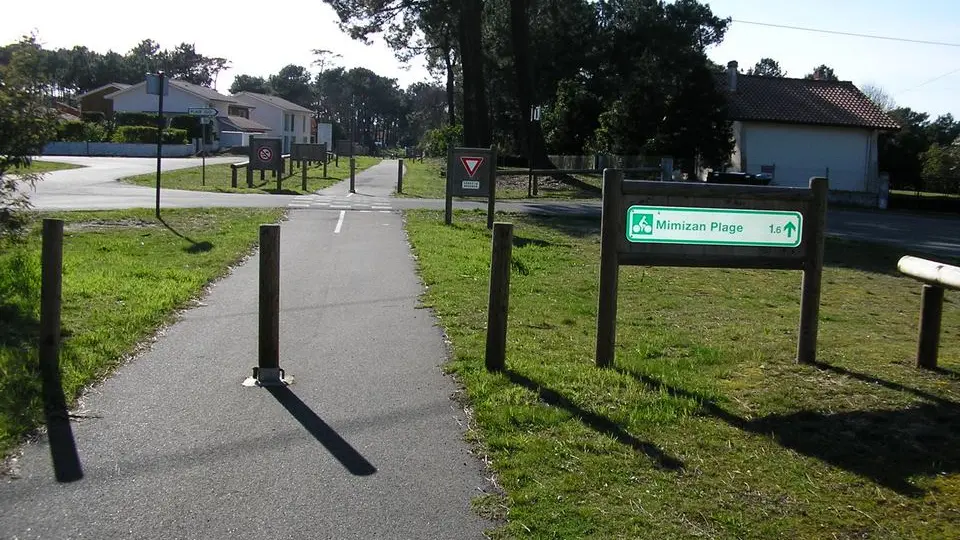 piste cyclable longeant la maison (Copier)