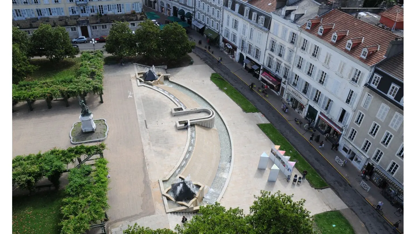 Place de la Libération - Pau - vue aérienne
