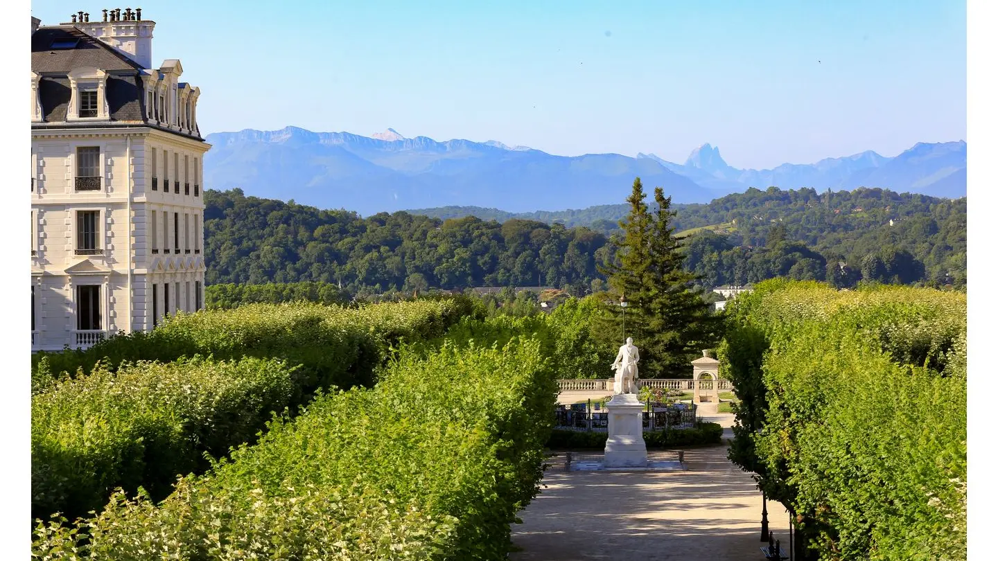 Place Royale - Pau - Été