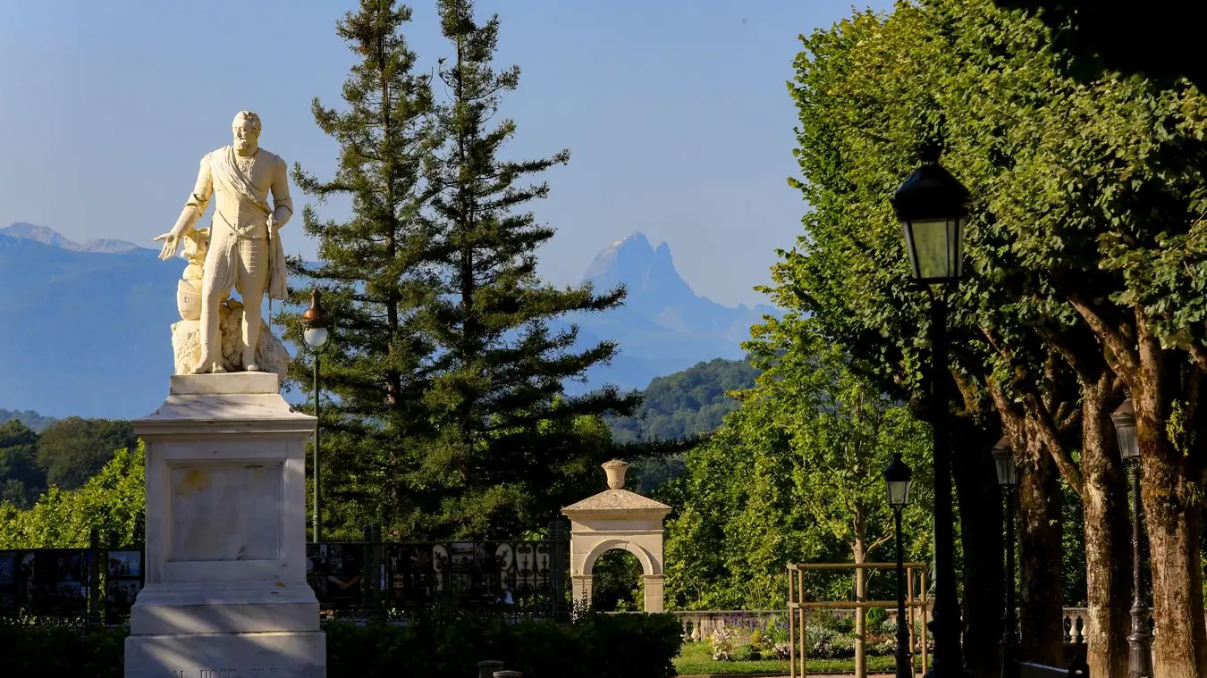 Place Royale et Henri IV