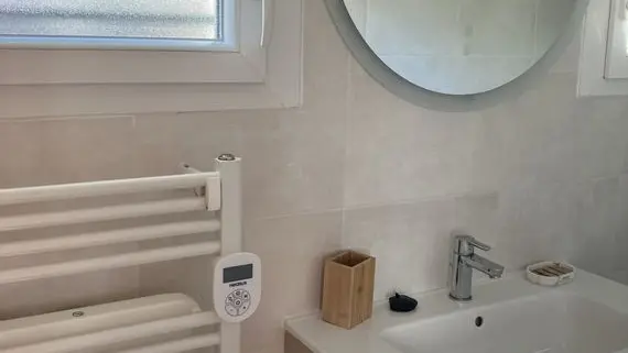 prat photo 1 - 1K JPEG