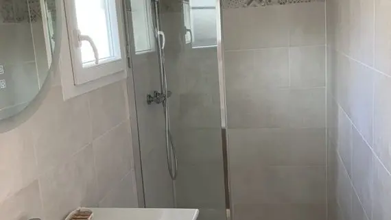 prat photo 3 - 1K JPEG