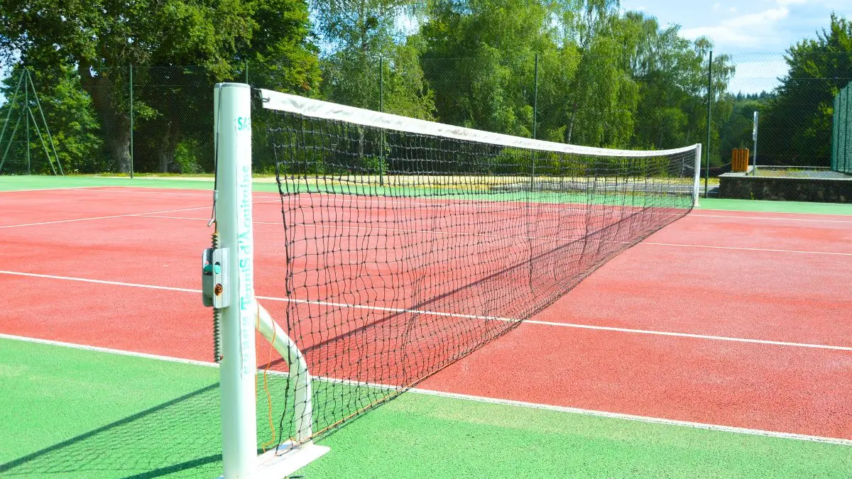 Court de Tennis - Les Cars