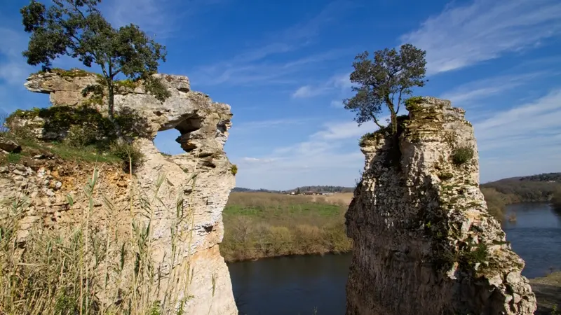 roche_percee_montfort