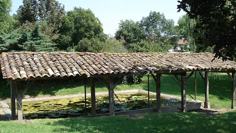 st-meard-gurcon-lavoir