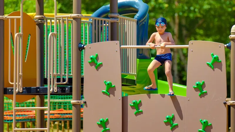 Enfants-jeux-grande-tortue