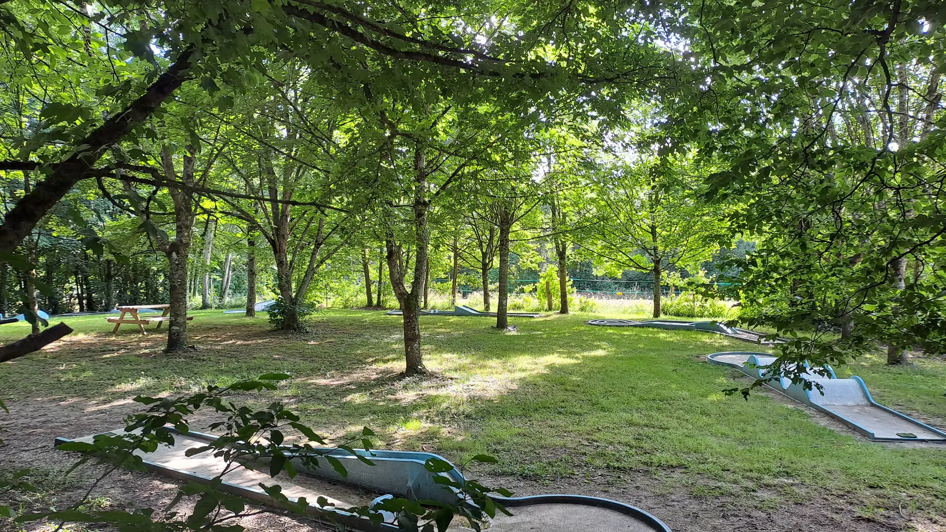 Gîte des étangs de Beaulieu - Domaine familial / Mini-golf