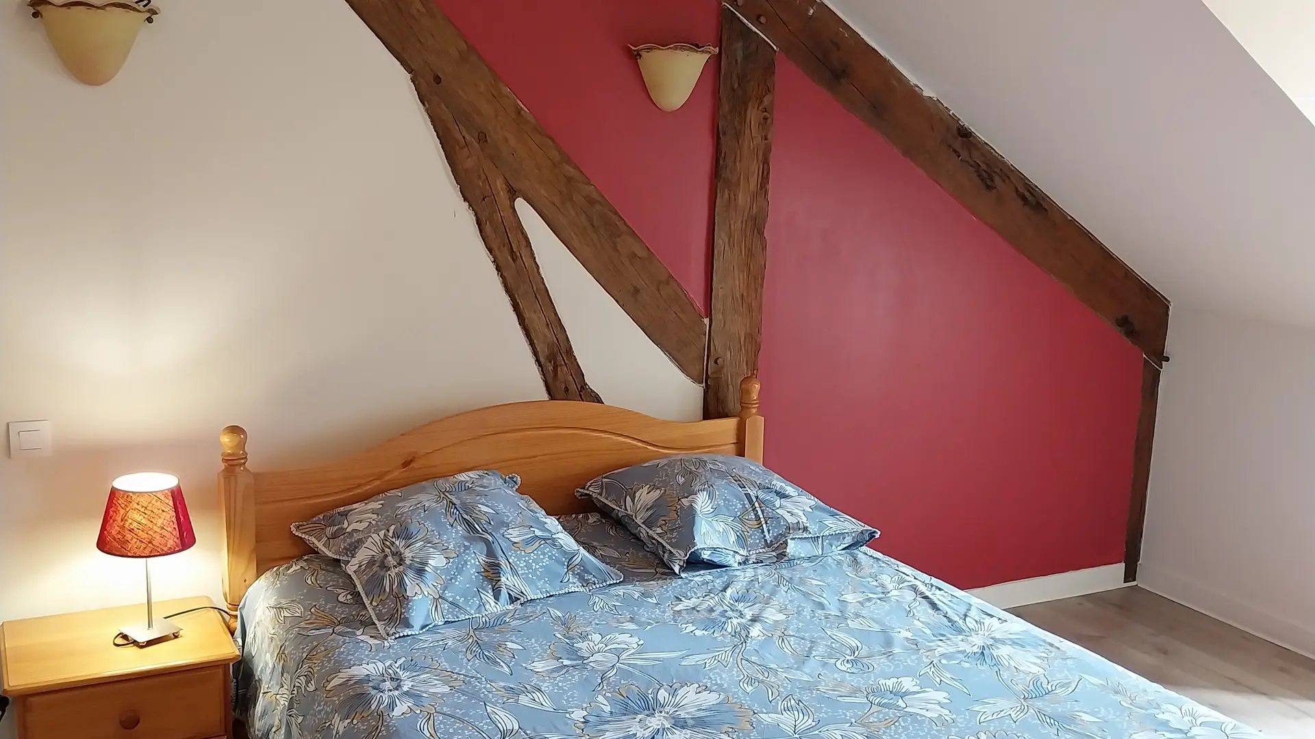 Chambre au dessus de la salle