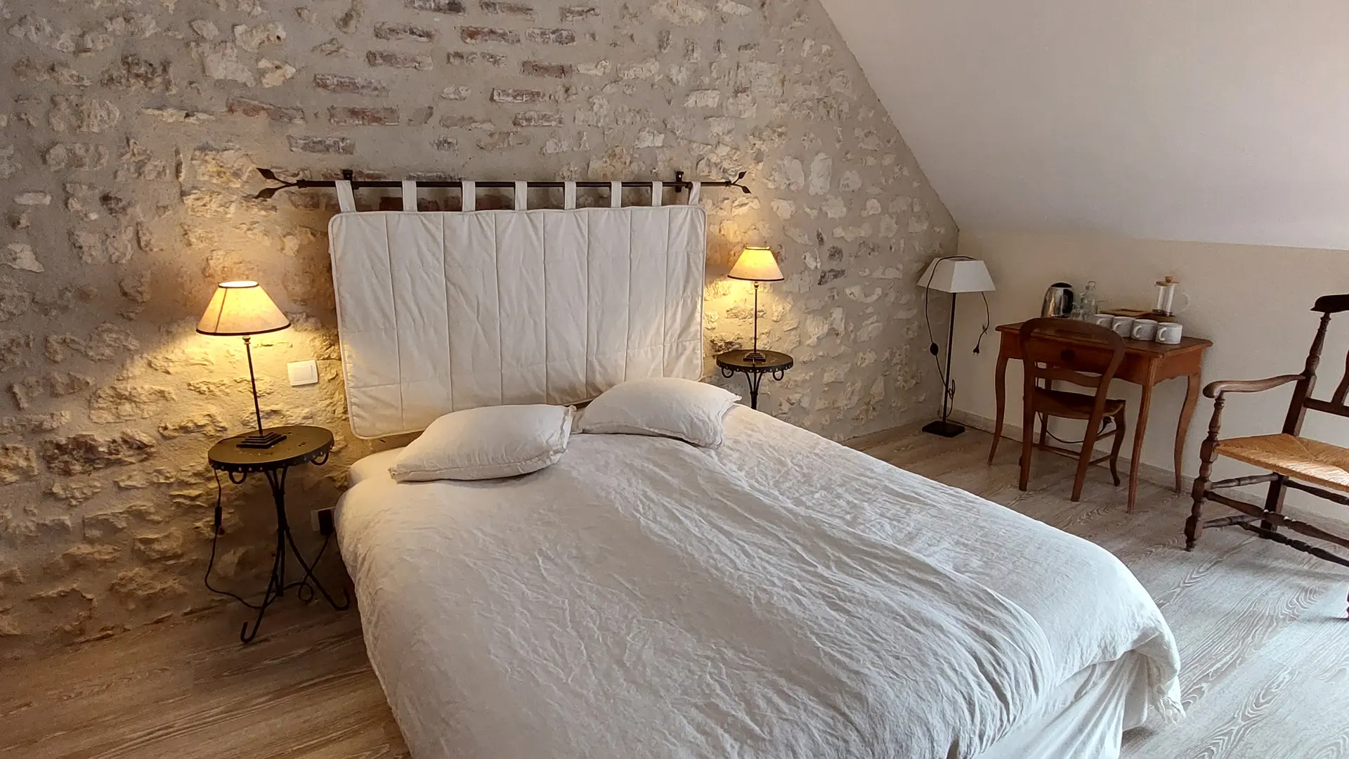 Chez Léonie