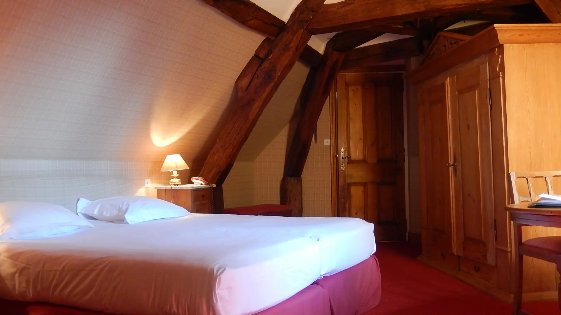 35. Standard Mansardée non contractuelle 2018 Château de Chissay©K (3)