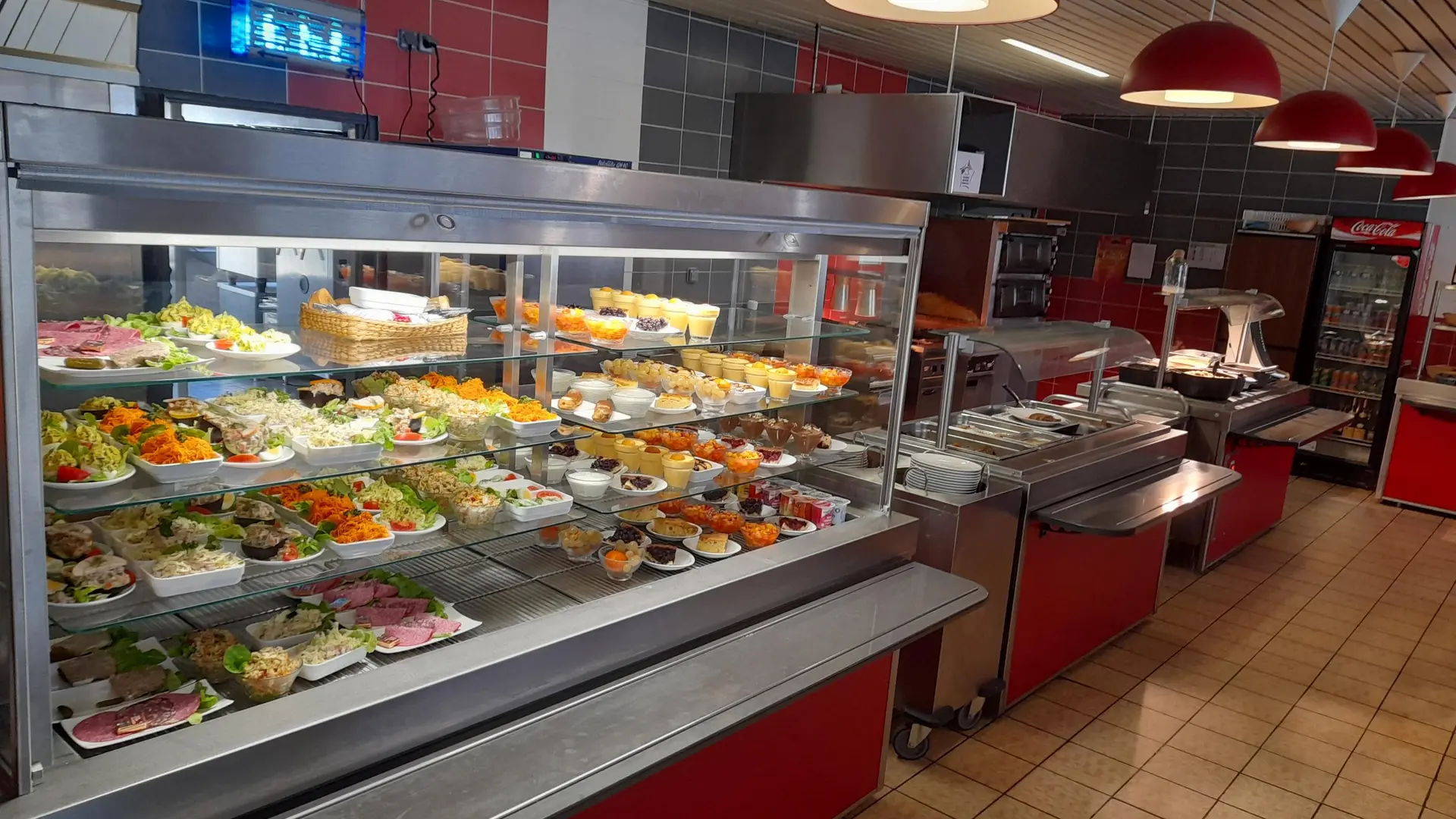 Buffet des entrées - desserts