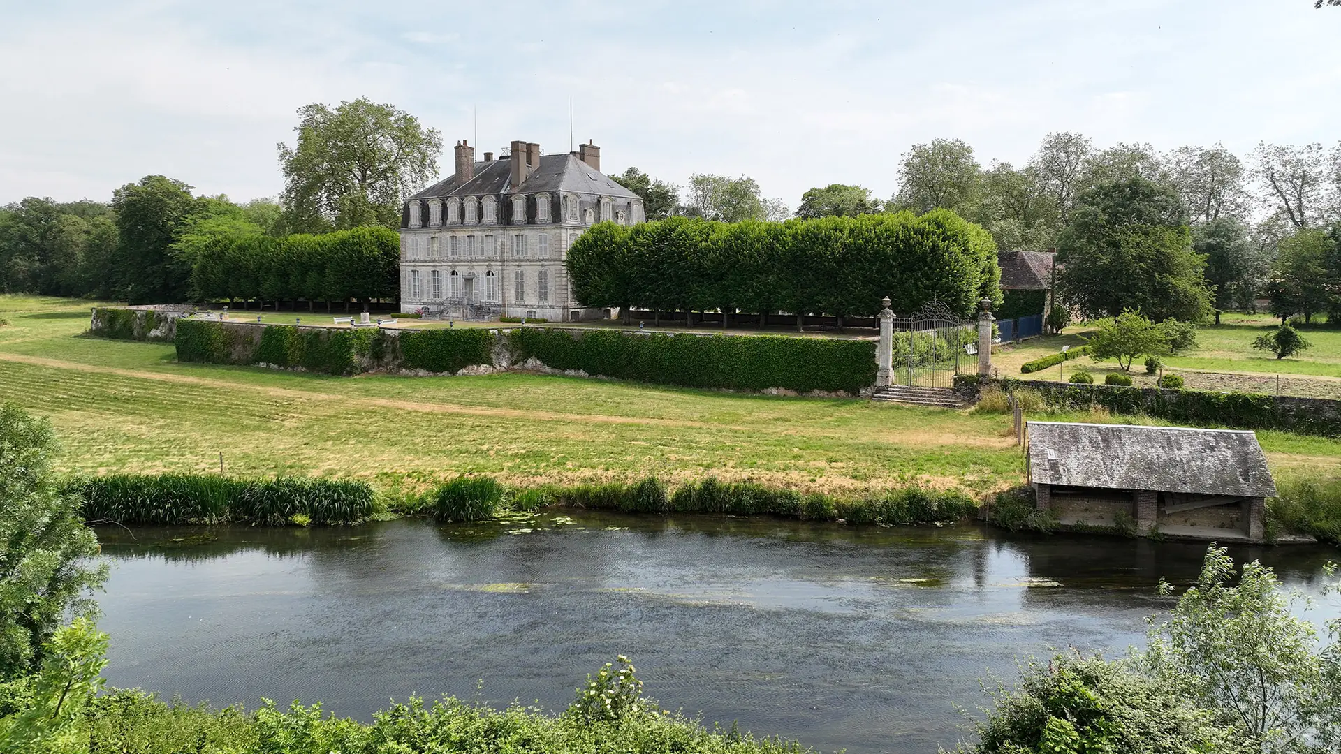 Vue façade ouest - Château de Meslay
