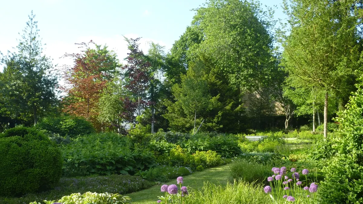 Château-de- Vendôme-au-printemps