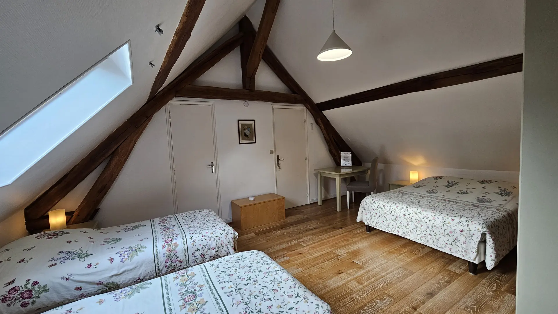 Chambre Rose trémière - 3 lits